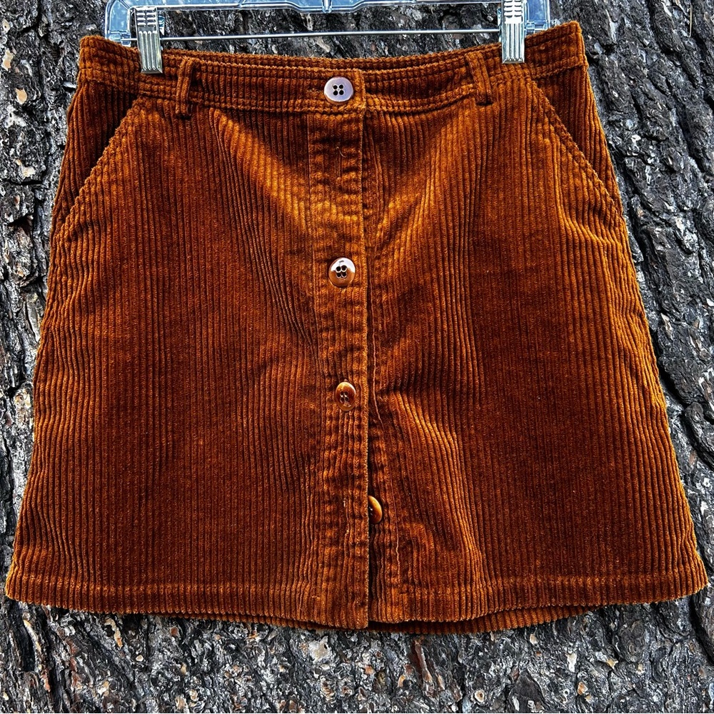 Stylish Corduroy Button-Down Skirt
